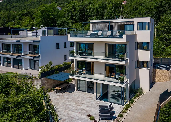 Lamia Opatija By Kvarner * Opric
